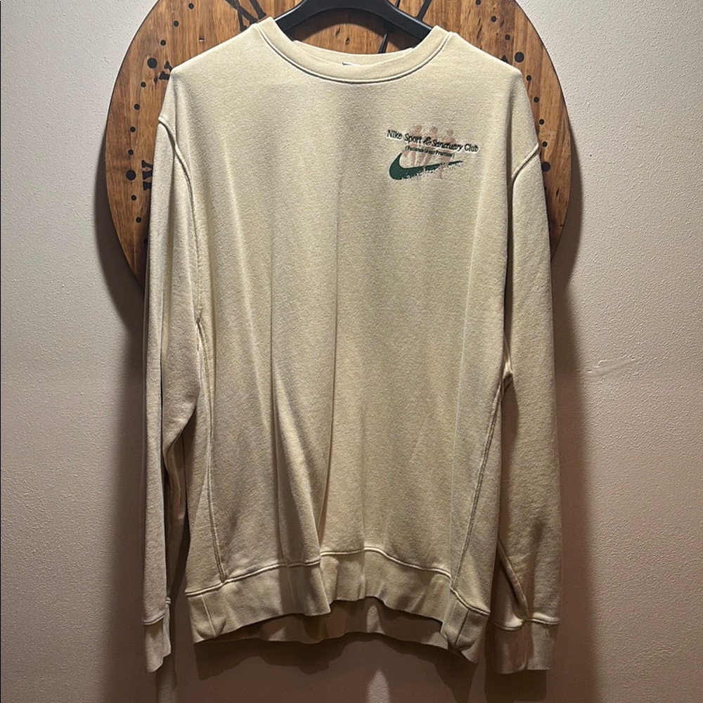 Nike Cream Crewneck Sweater with Ribbed Cuffs
